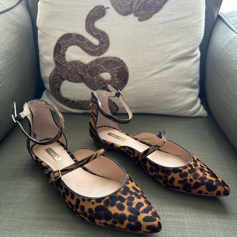 Louise et Cie Leopard-Print Pointed Flats with Ankle Strap - Brown/Black